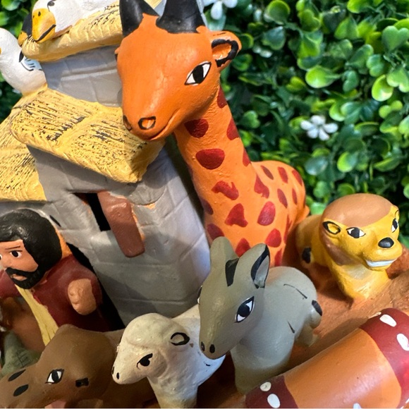 Folk art Clay Pottery NOAH'S ARK Hand-made in Peru childs playroom wild animals - Picture 2 of 10